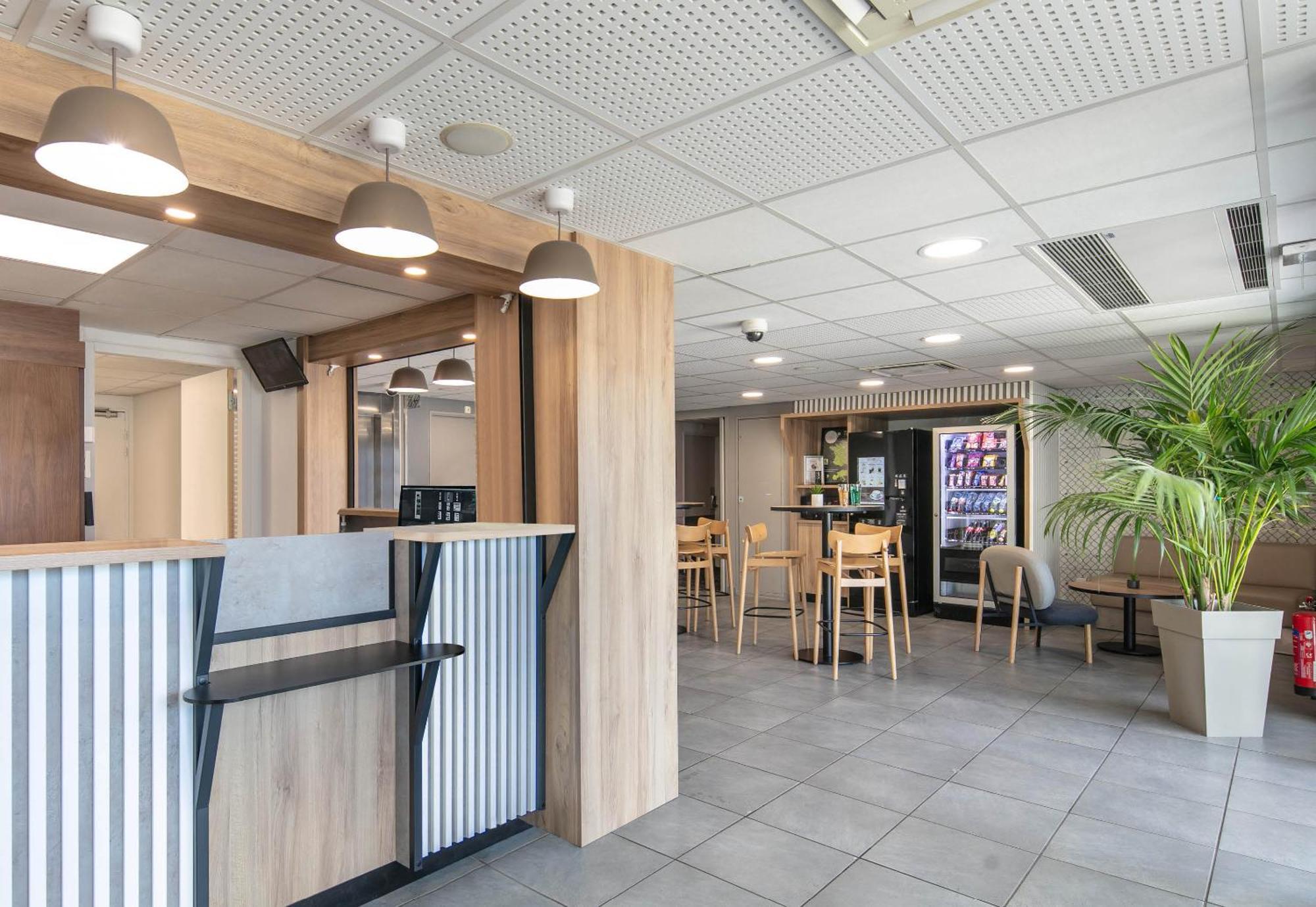 B&B Hotel Lyon Aeroport Saint-Quentin-Fallavier Exterior photo
