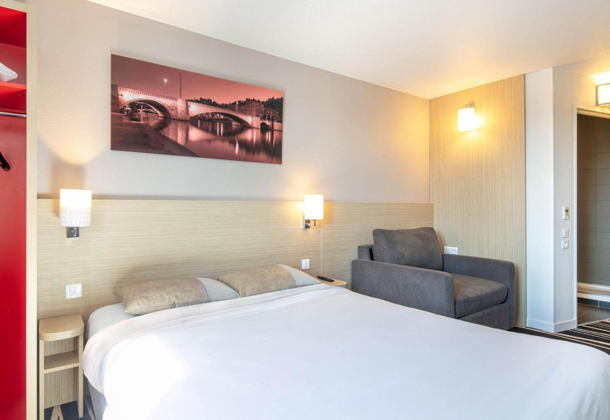 B&B Hotel Lyon Aeroport Saint-Quentin-Fallavier Exterior photo